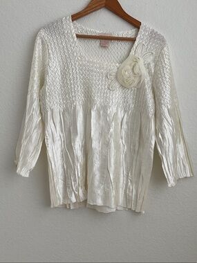 TOFFEE APPLE Ivory Smocked Crinkle Tunic with Floral Rosette Accent
